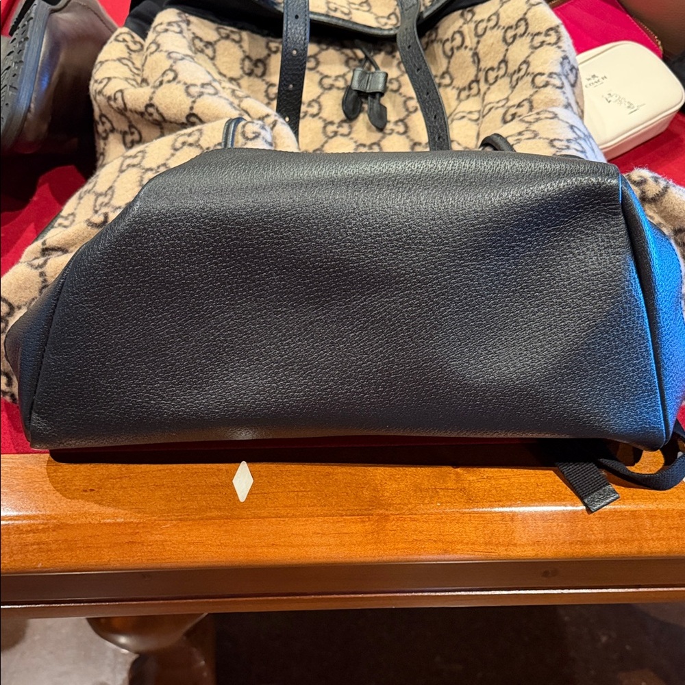 Gucci Beige and Black GG Pattern Wool large Men's Double Buckle Backpack - Picture 7 of 7